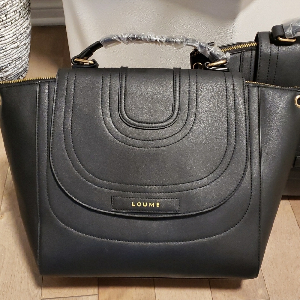 🧿Black Leather Purse with Concentric Stitching